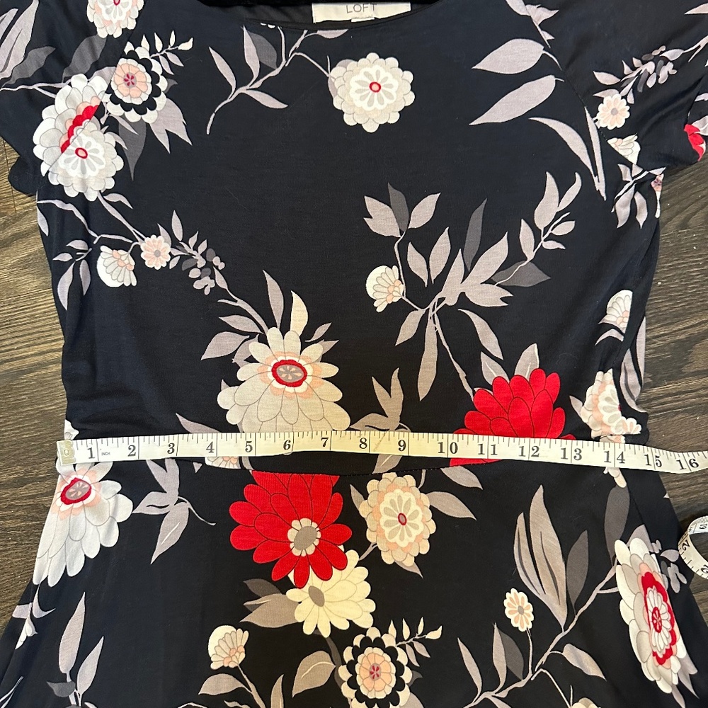 Ann Taylor LOFT Floral Fit & Flare Dress – Size‎ M - Picture 7 of 7